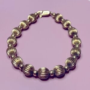 💛 14k Gold Plated Fluted Ball Bracelet